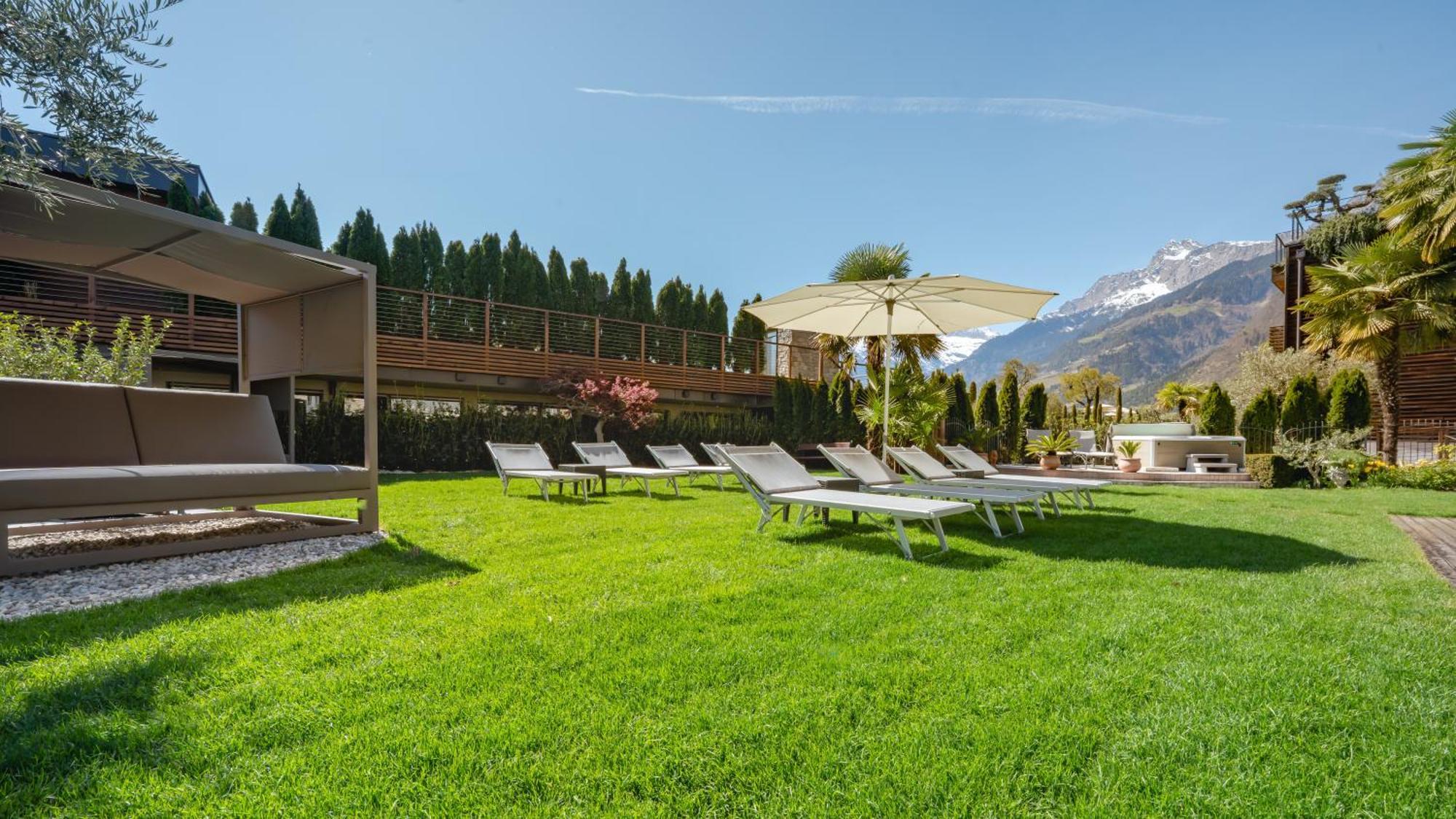 Hotel Alpenhof Dorf Tirol Exterior foto